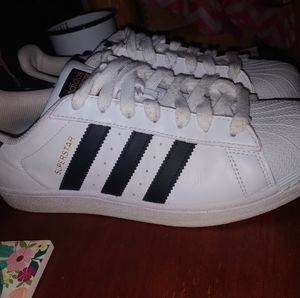 Adidas superstars classic black / white